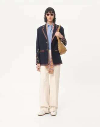 Einreihige Leinenjacke mit Perlenstickerei und Aufnähern