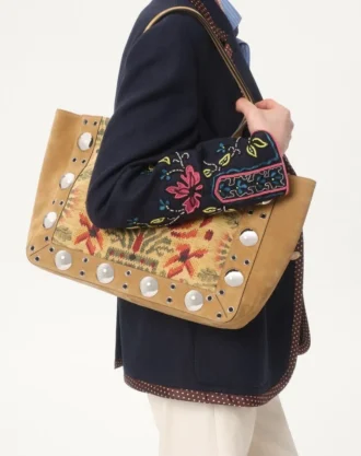 Einreihige Leinenjacke mit Perlenstickerei und Aufnähern