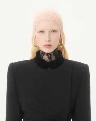 Kompakter Drap-Mantel