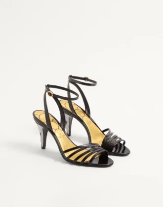 Ladycrush Lackledersandalen mit Kristallen 85 mm