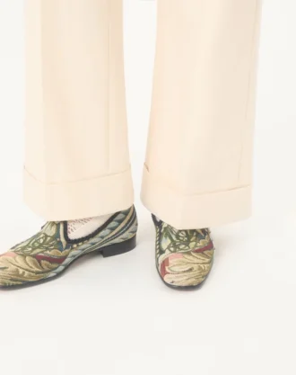 Les Alcôvettes Mokassin aus Gobelin-Stoff