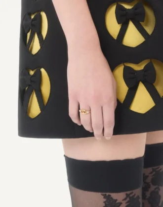 Ovalette Ring aus Metall und Swarovski®-Kristallen Ovalette Ring aus Metall und Swarovski®-Kristallen