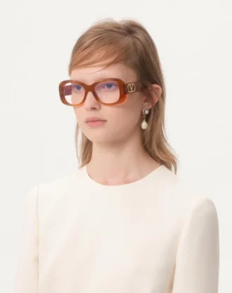 Rechteckige Acetatbrille im Stil der 70er Jahre