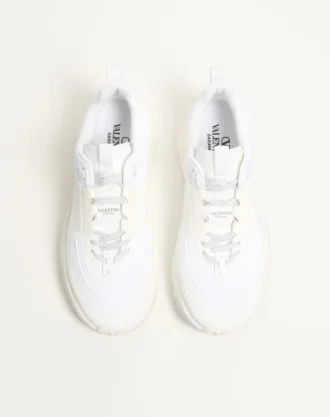 True Act Low Top Sneaker aus Mesh und gummiertem Stoff