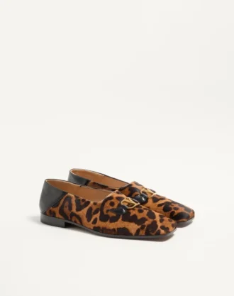 Valentino Garavani Babouche Haircalf Loafers mit Fauve Eclat Print