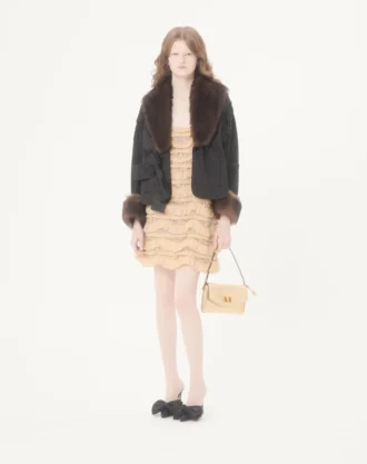 Valentino Garavani DeVain Kleine Umhängetasche aus laminiertem Nappaleder