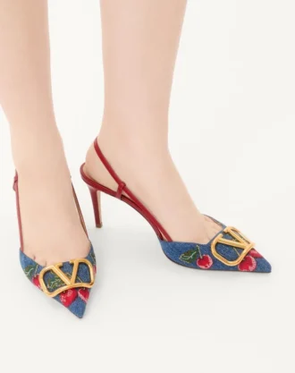 Vlogo Signature Slingback Pumps aus Denim mit Cherryfic-Stickerei 80 mm